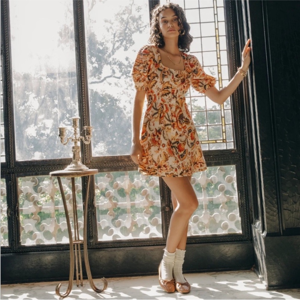 Love The Label Lainy Mini Dress in Fiona Floral Size pouf sleeve Medium NEW